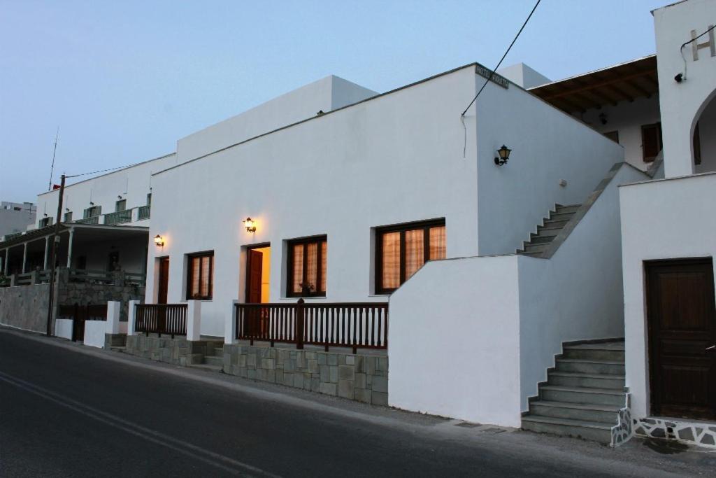 Violetta Chora Exterior foto